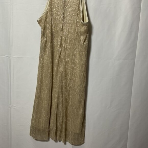 Hope & Harlow Gold Spaghetti Strap Lined Mini Dress with Zippered Back. Size 2 - Picture 4 of 7